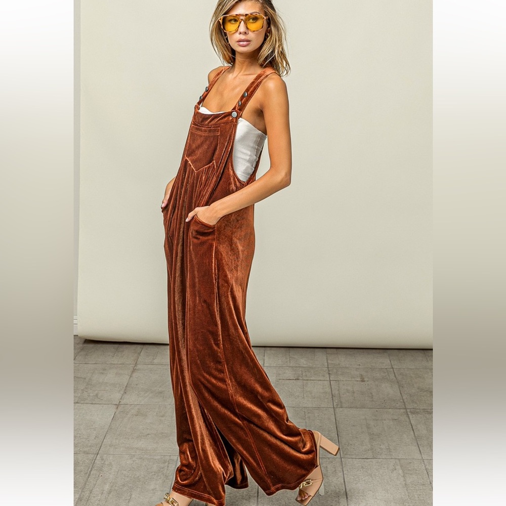 New Wide Leg Velvet Jumpsuit Overalls with Pockets - Picture 3 of 7